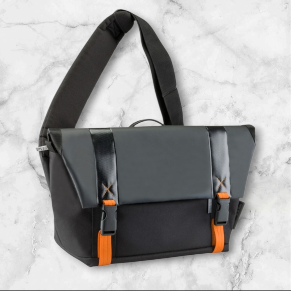 Adorama 24/7 Traffic Collection Messenger Bag – Brand New w/ Tags